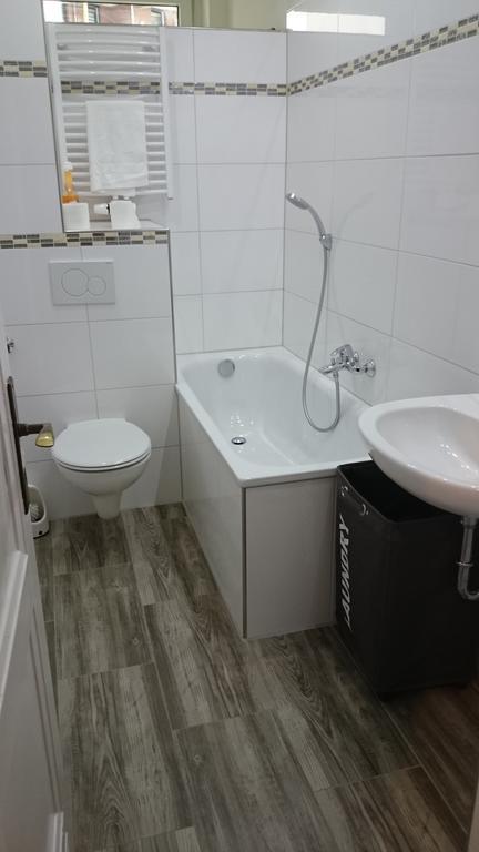 Avi City Apartments Goodhouse Дюселдорф Екстериор снимка